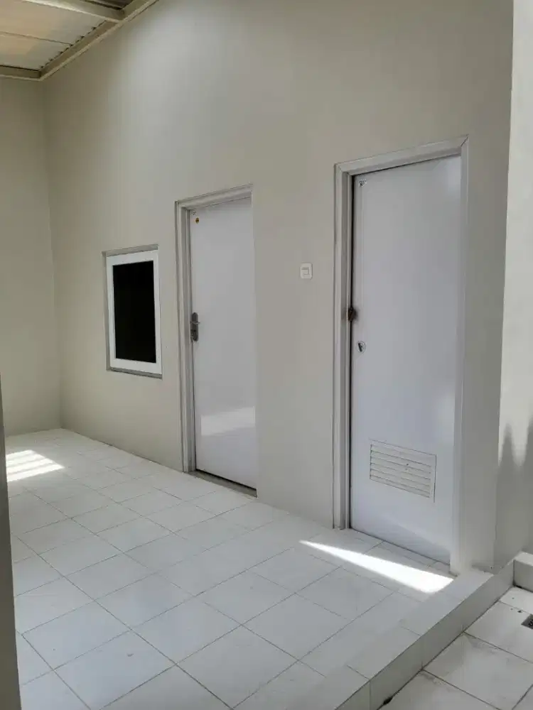 Dijual rumah megah New siap huni dekat kota di jl Rejomulyo Semarang