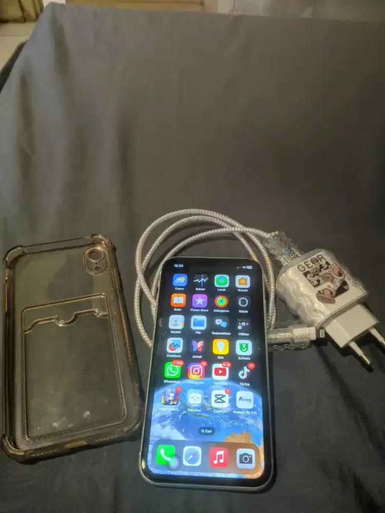 Jual iPhone xr 256 inter