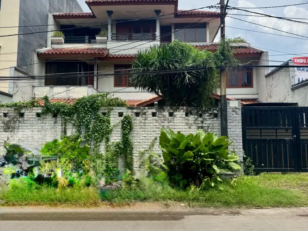 Jalan Serayu Selangkah ke Raya Darmo Pusat Kota Surabaya