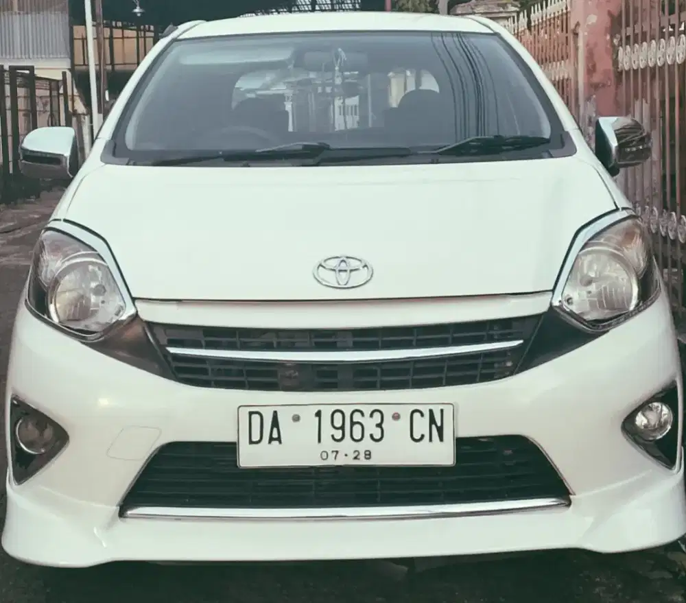 Toyota Agya Trds tahun perakitan 2015 nopol DA transmisi Matic