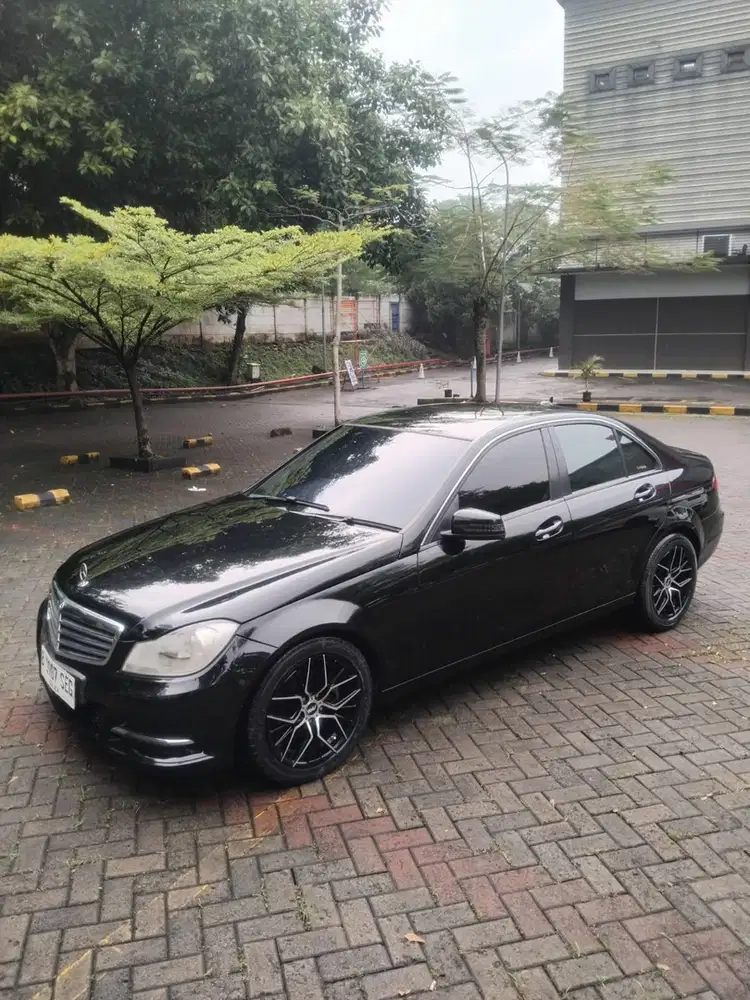 Mercedes-Benz C200 w204 2013 Bensin