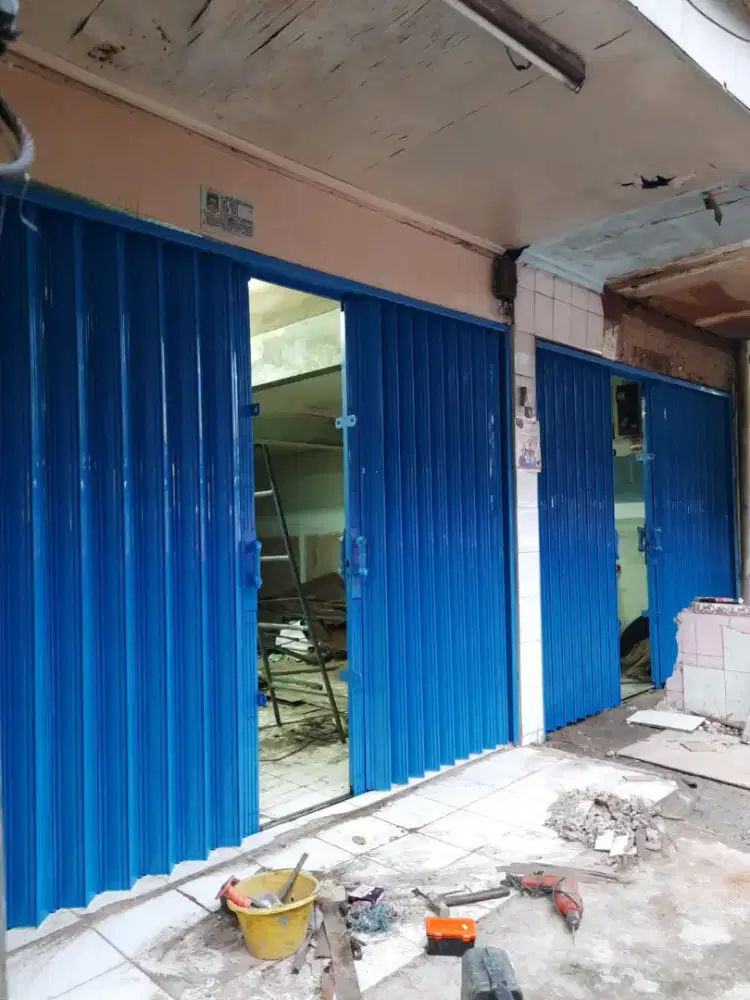 Rolling door dan folding gate canopy spandek