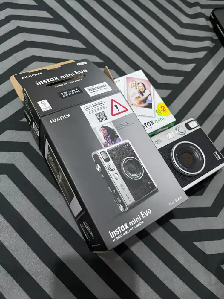 Fujifilm instak mini Evo
