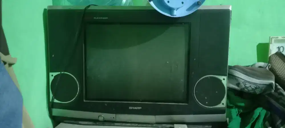 Tv sharp 24in awal nya nyala pas di stel langsung mati