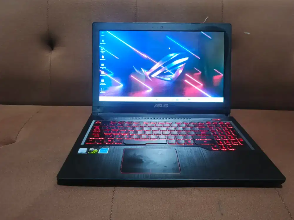 Asus TUF FX503VD Core i7 7700 Ram 8gb SSD 512GB GTX 1050 4GB