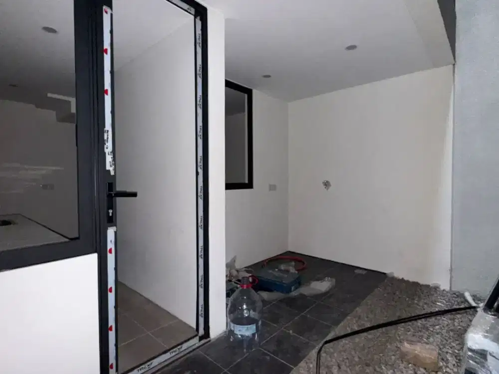 Dijual Rumah Brand New House di Cinaka Depok Mewah Modern 3 Lantai Attic Room di Cluster