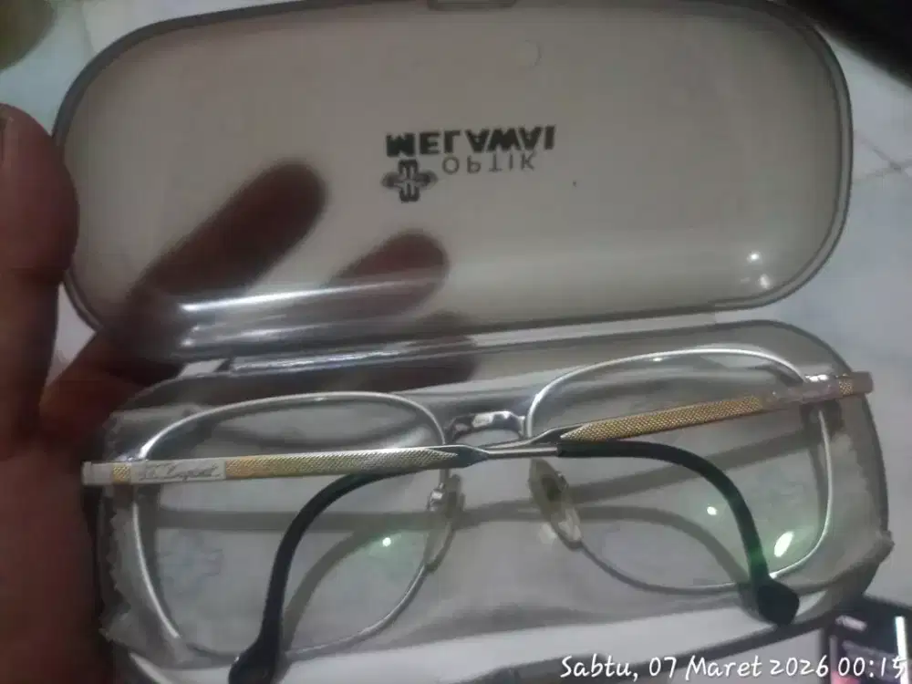 Kaca mata st dupont  austria