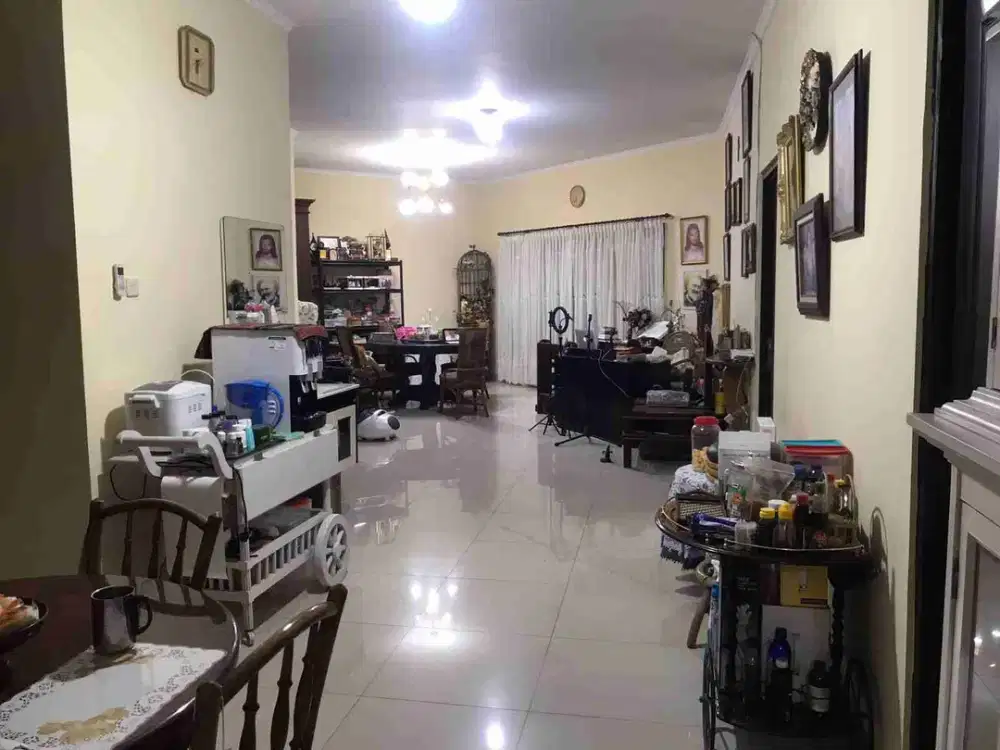 Di Jual Rumah Siap Huni Cluster Oliander Griyaloka BSD