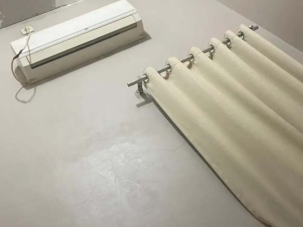 AC Daikin Second 1/2 pk jual karna mw ganti baru