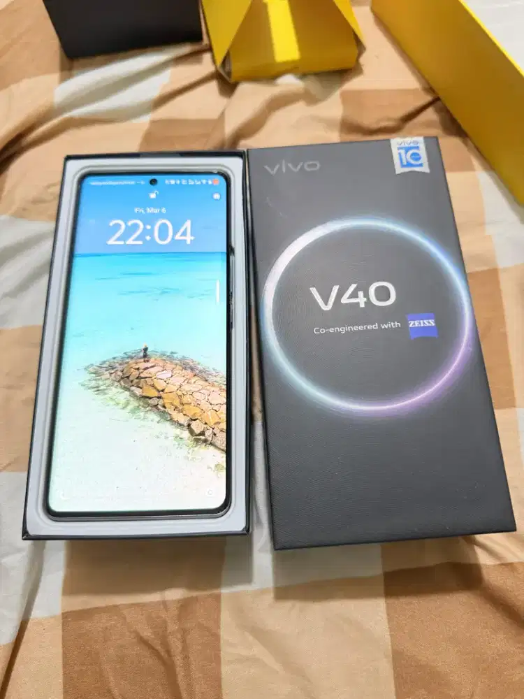 Vivo V40 zeiss 12+12/256 5G