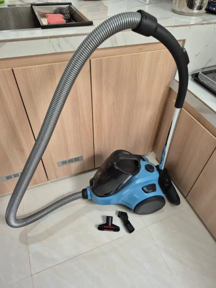 Vacuum Cleaner Electrolux Bagless
