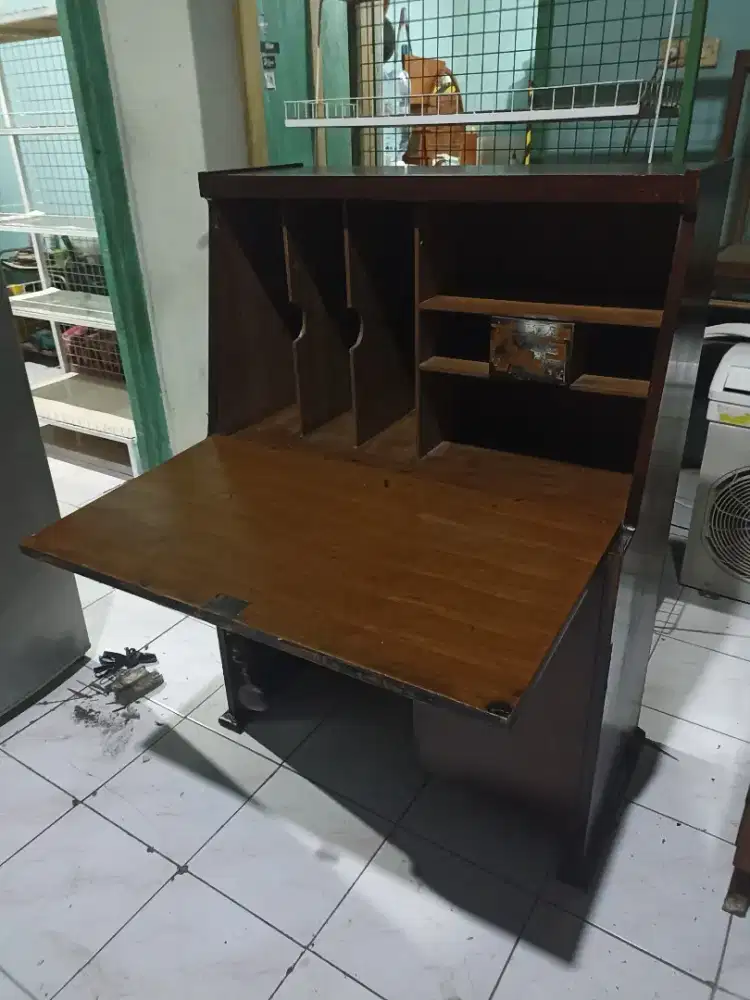 meja belajar bekas