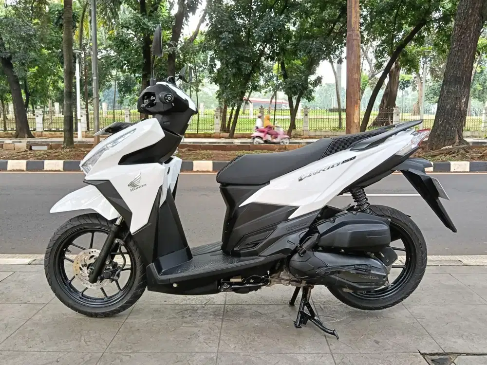 DIJUAL CASH HONDA VARIO LED OLD 150 THN 2017 PAJAK IDUP SIAP PAKAI