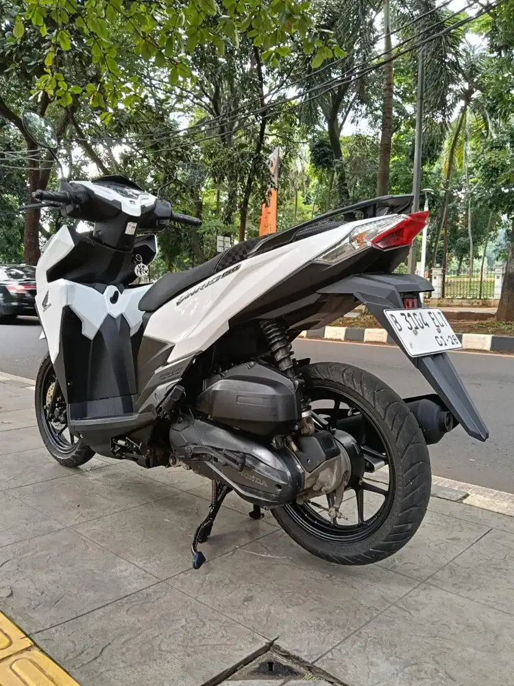 DIJUAL CASH HONDA VARIO LED OLD 150 THN 2017 PAJAK IDUP SIAP PAKAI