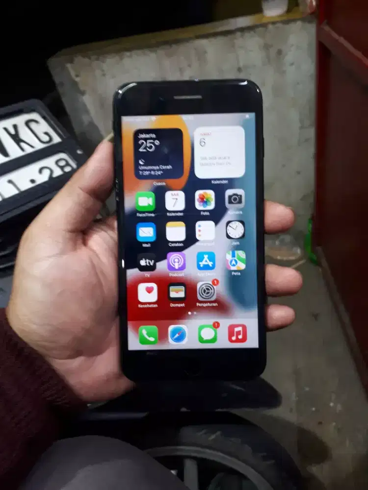 Iphone 7plus 128GB iBox