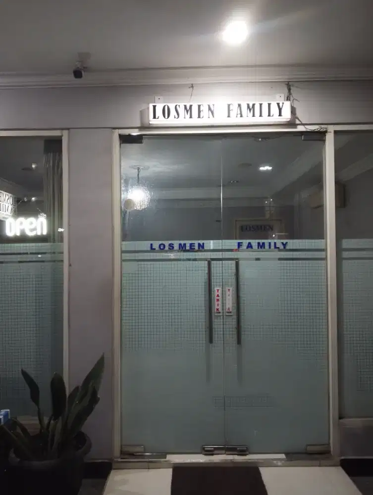 Lowongan kerja di Losmen Family