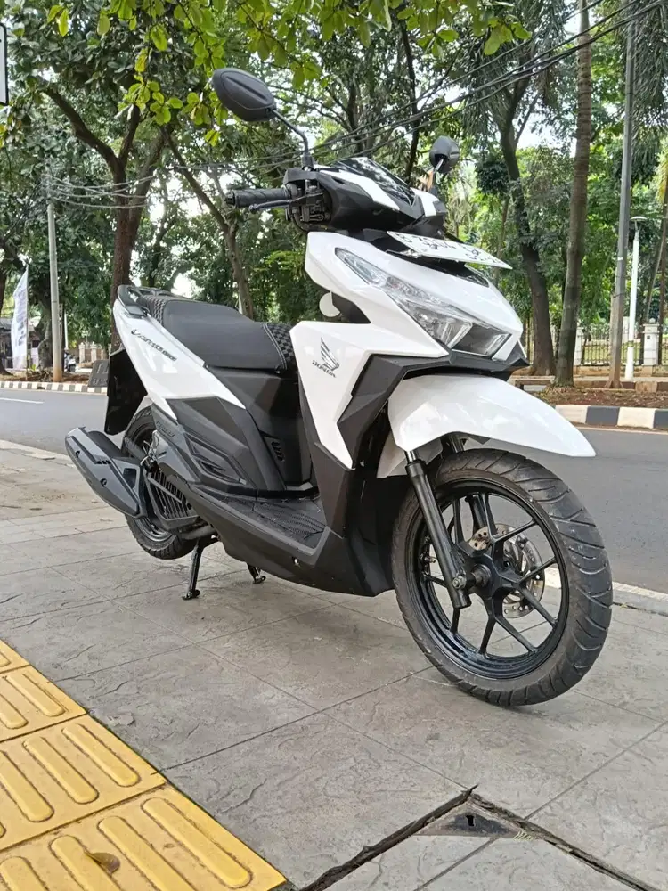 DIJUAL CASH HONDA VARIO LED OLD THN 2017 PAJAK IDUP SIAP PAKAI