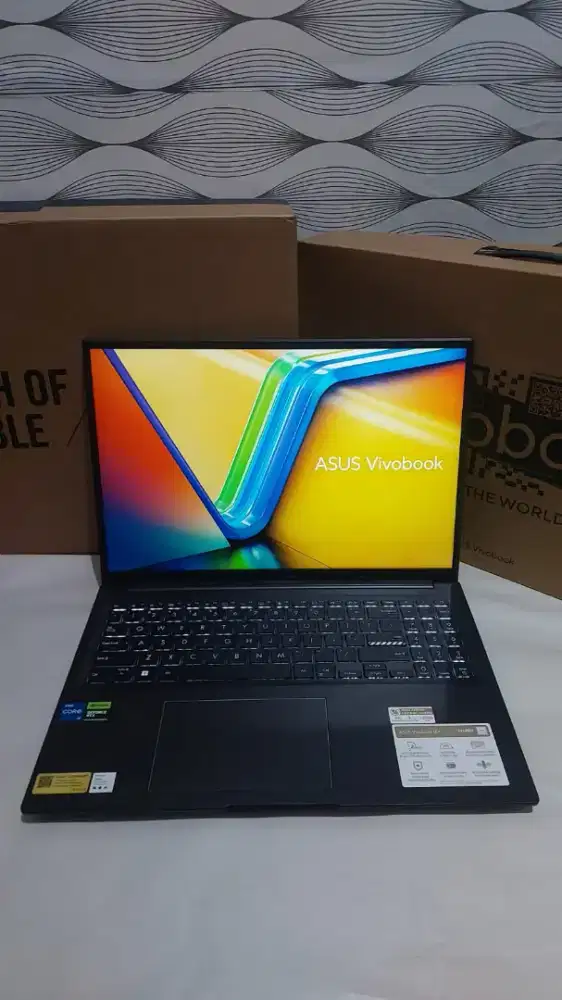 Asus Vivobook 16X K3605VC i5-13420H RTX 3050 4GB 
RAM 8GB 
SSD 512GB