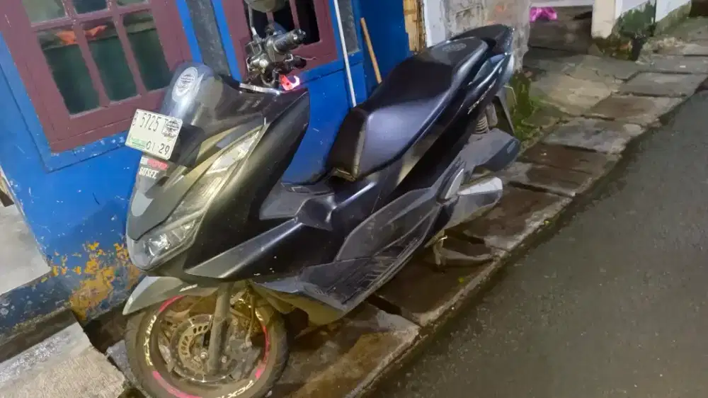 Honda pcx abs 2023