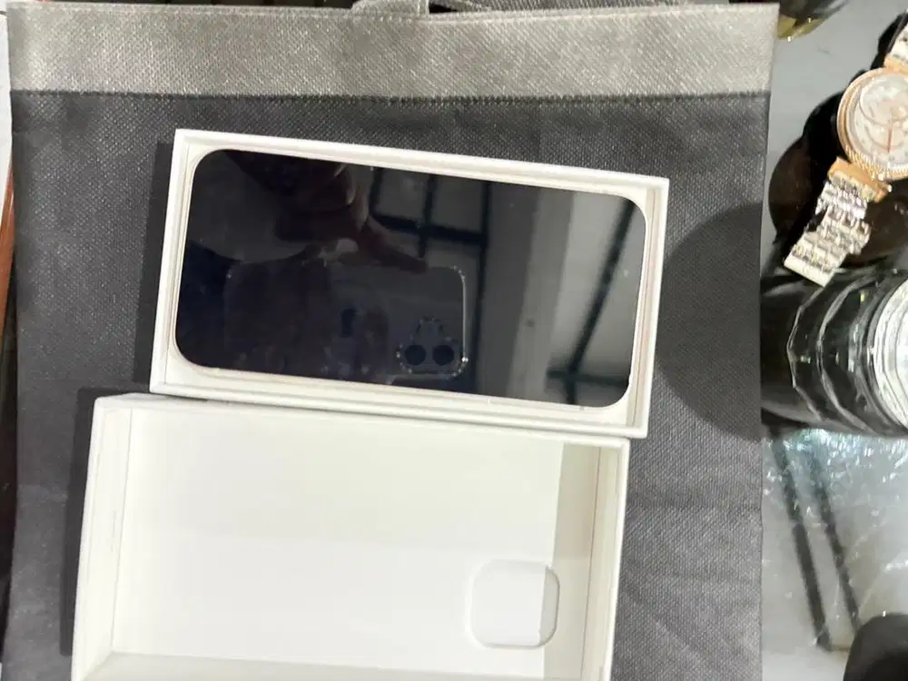 Dijual iPhone 13 128gb ex ibox warna pink