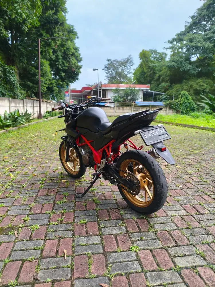 Honda CB 150R 2016 StreetFire