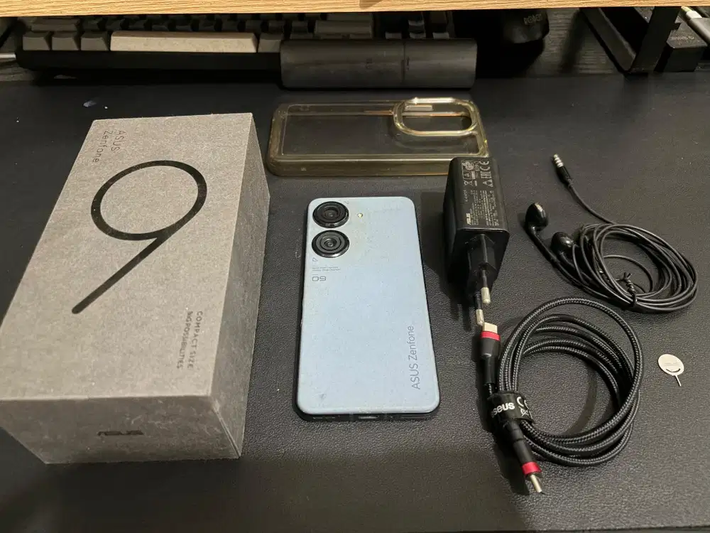 ASUS Zenfone 9 8/128 Compact Flagship – Fullset, Mesin Ngebut