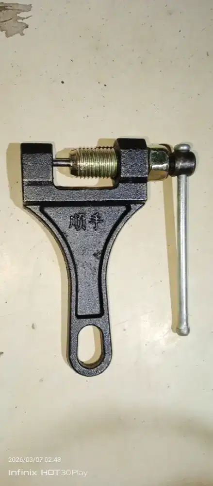 Jual aja alat buat pemotong rantai motor universal kondisi bru
