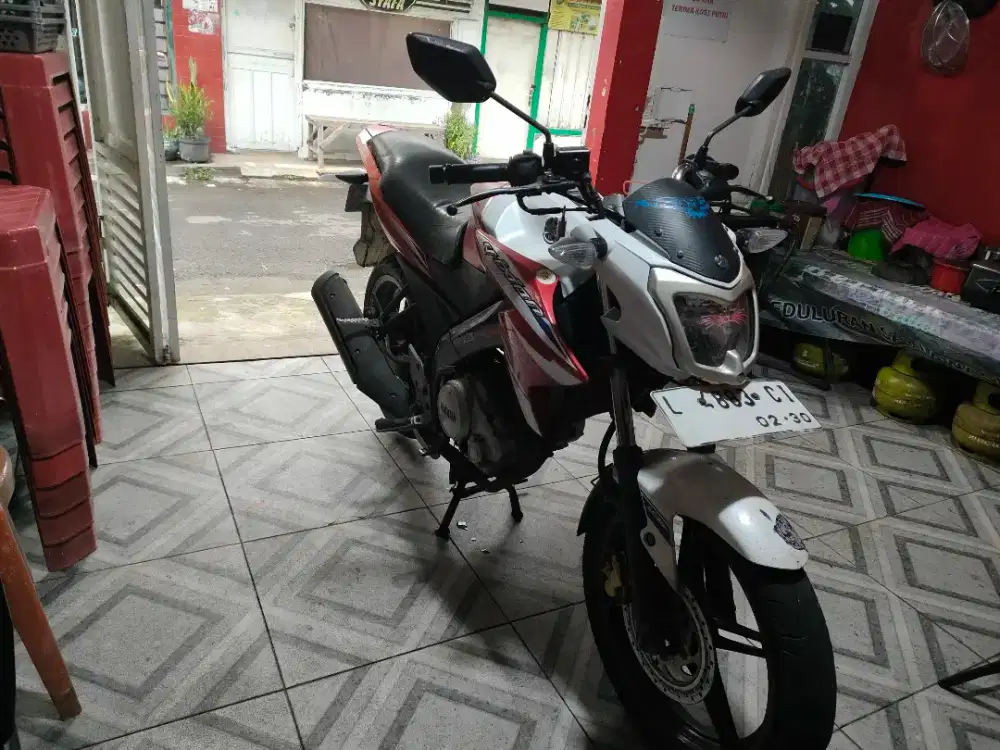 YAMAHA VIXION 2015