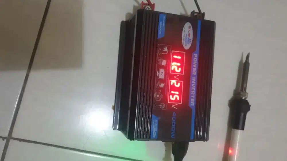 Power inverter model sp4000 12 volt to ac 220 volt