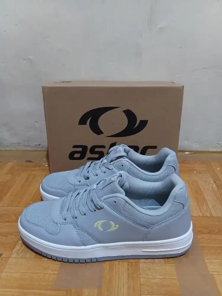 Sepatu Astec ori