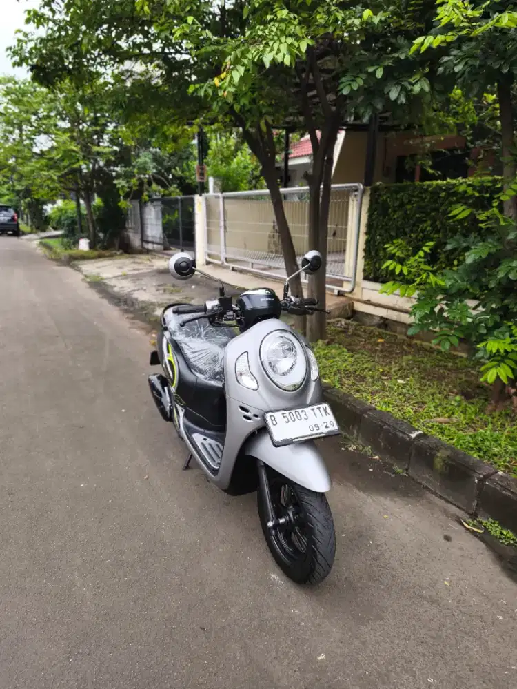 Bissmillah dijual motor Honda Scoopy SE 2024