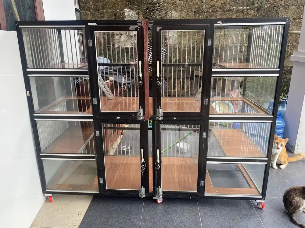 Kandang kucing alumunium