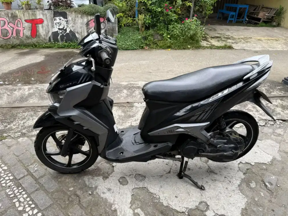 Mio Xeon GT 125 THN 2014 plat AA Magelang