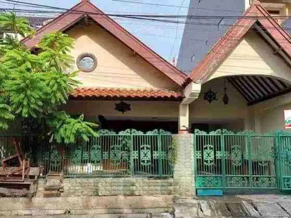 Rumah Bagus luas tanah 180m2 matraman jl galur sari