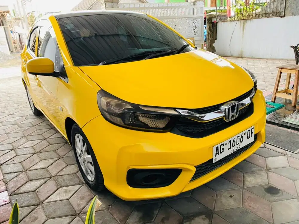 Brio kuning 2019 E satya yellow mt manual