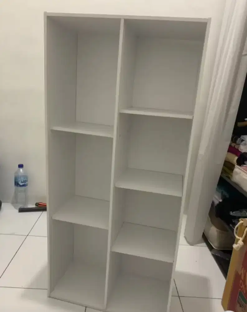 Rak serbaguna minimalis