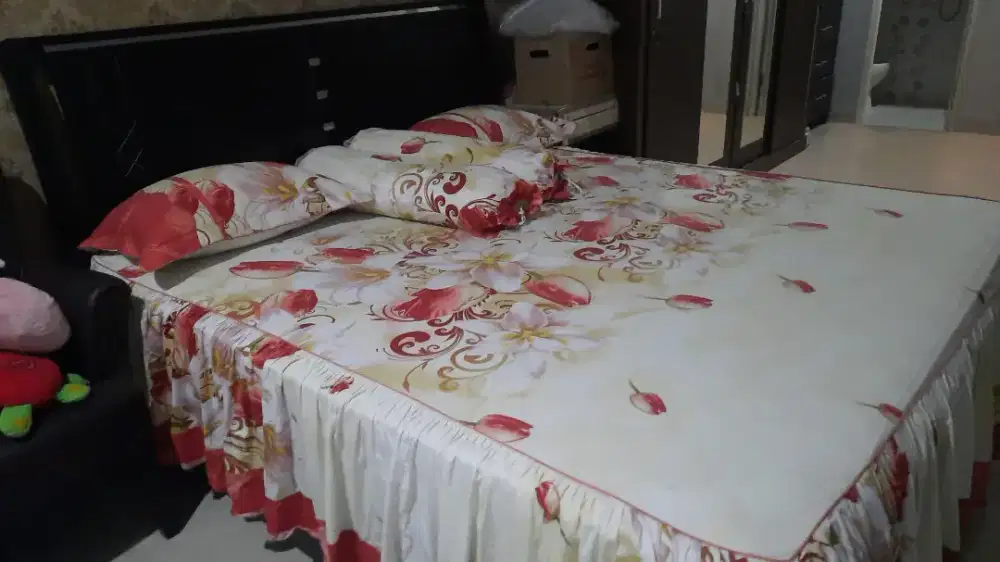 Kasur Merk Uniland + Ranjang/Dipan/Divan