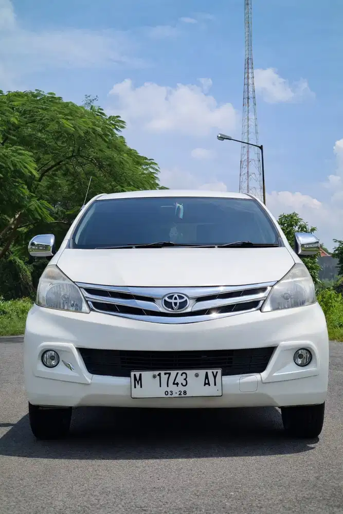 DP 15 jt Toyota Avanza 1.3 G matic 2015 Bensin
