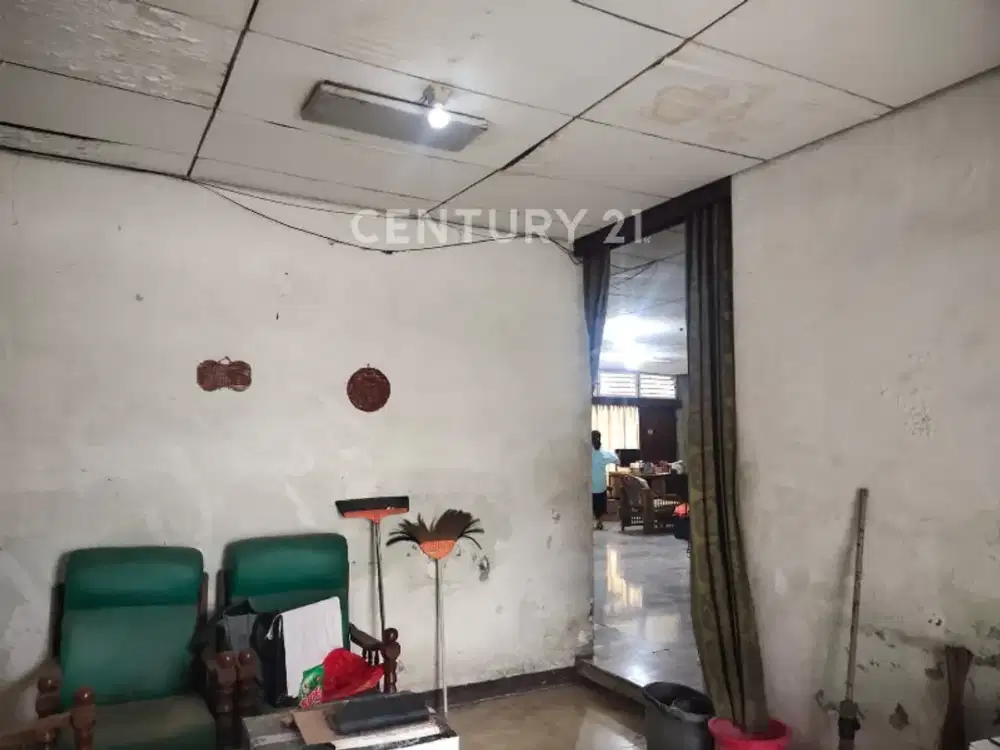 Rumah Lama Hitung Tanah Di Kelapa Dua Kebon Jeruk Jakarta Barat