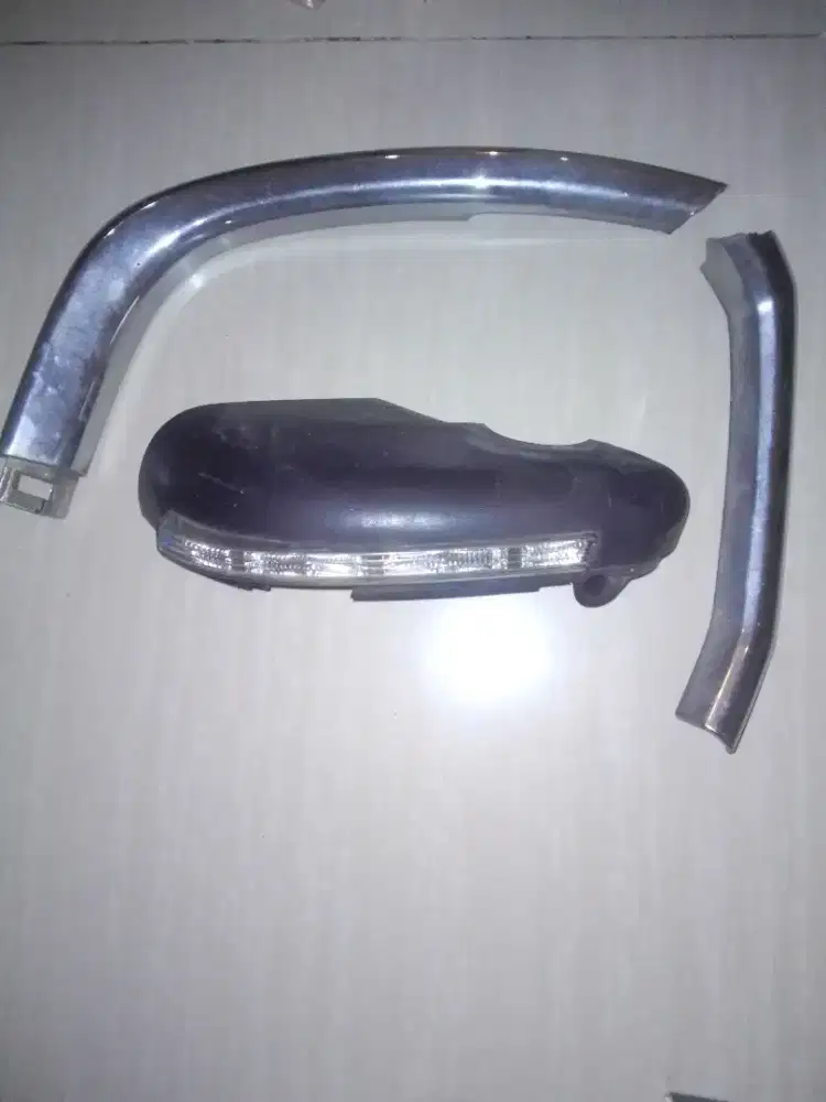 Brg sisa ayla 2013 lampu sein dan siku patahan lengkap