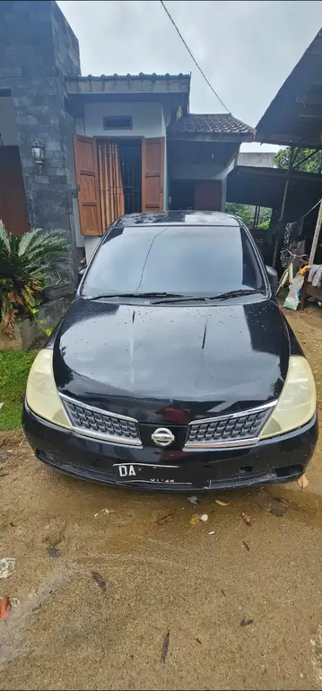 Nissan Latio 1.8 C11 CBU