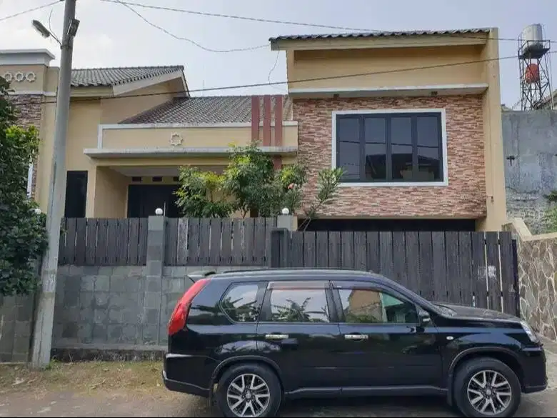 Rumah asri, segar dan nyaman di perbukitan hijau dan bernuansa alami