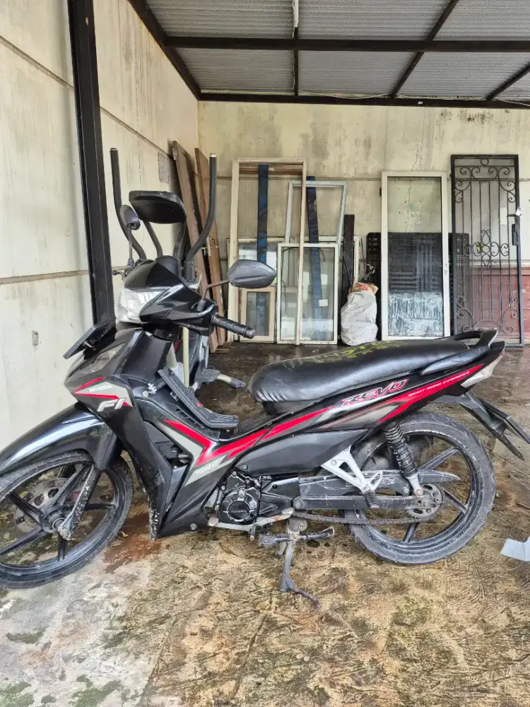 Honda Revo 2015 Plat B jakbar.