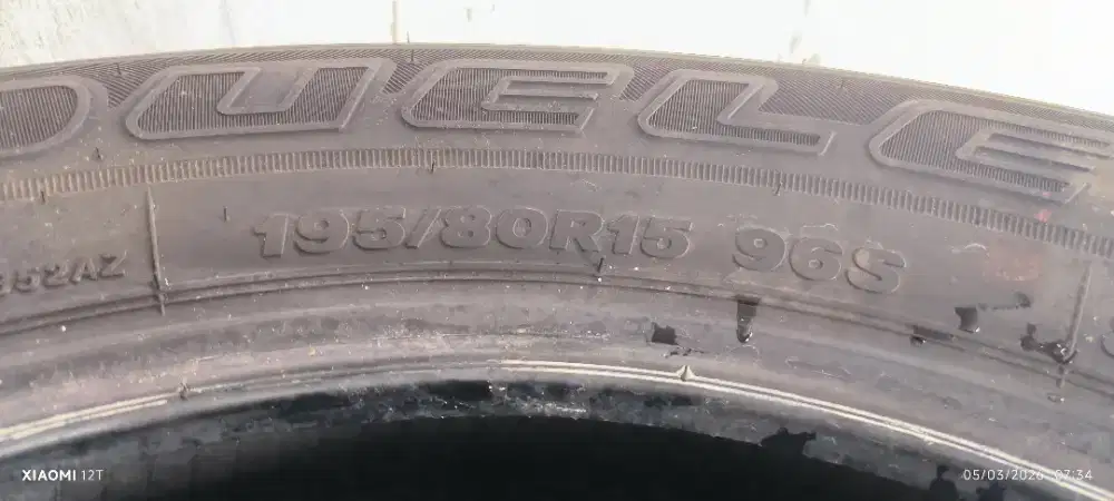 Ban Bridgestone 195/80r15 dueler H/L