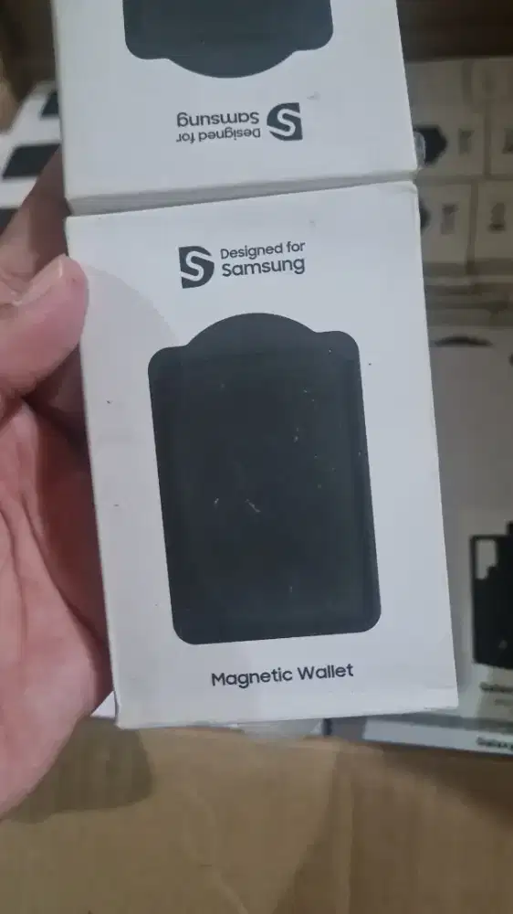 Magnetic wallet