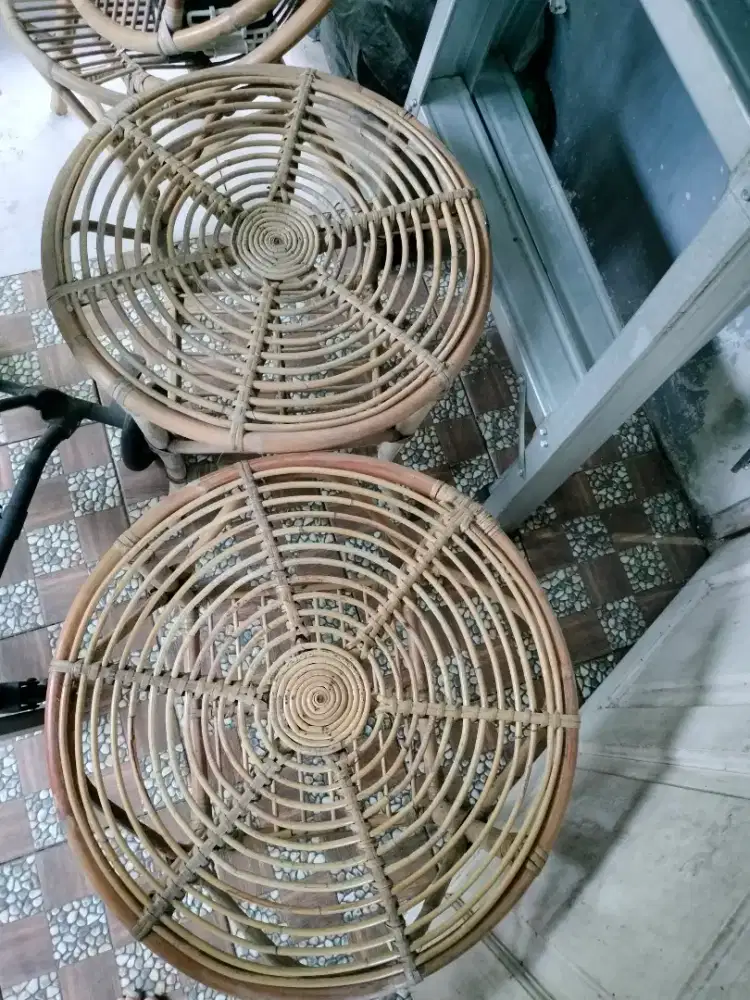 Meja & kursi rotan
