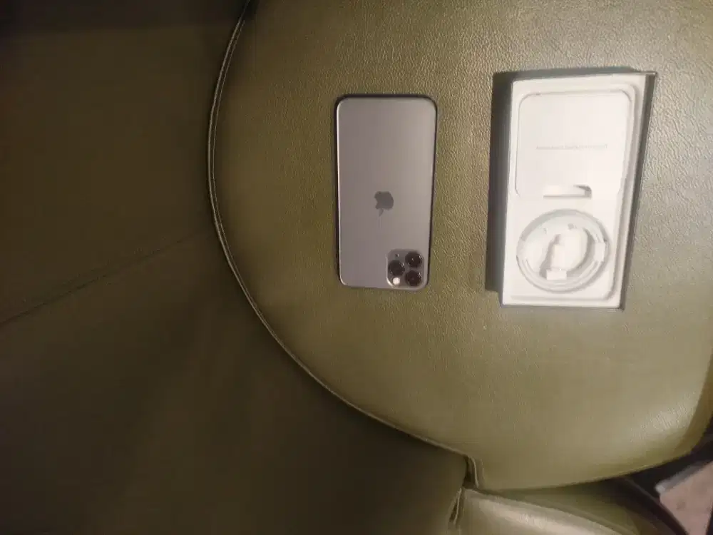 iPhone 11 pro 256gb terpapang bagus