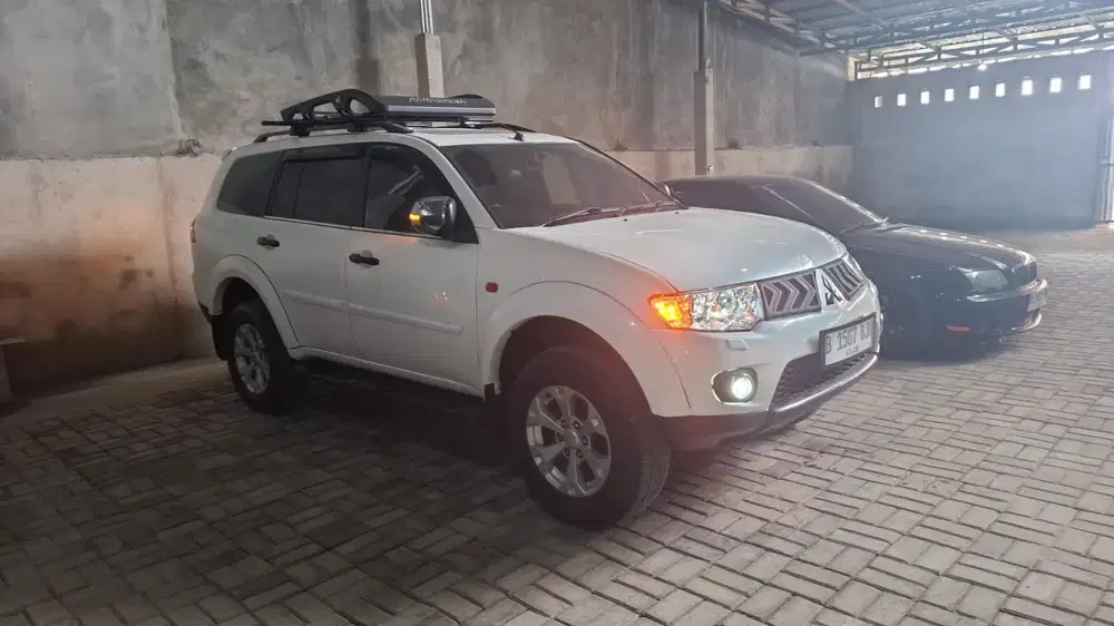 MITSUBISHI PAJERA 2012 SIAP PAKAI