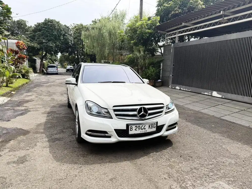 Mercy C300 2012 C250 320i