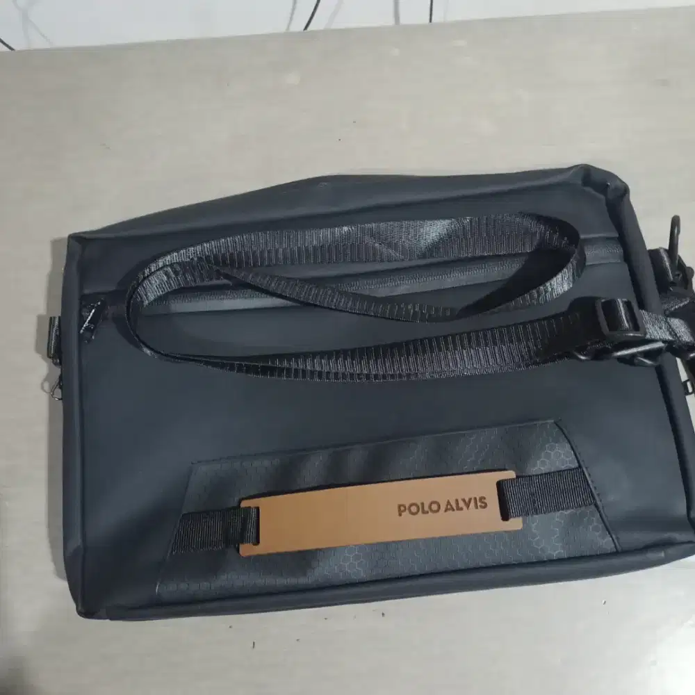 Tas laptop 14 inci PoloAlvis